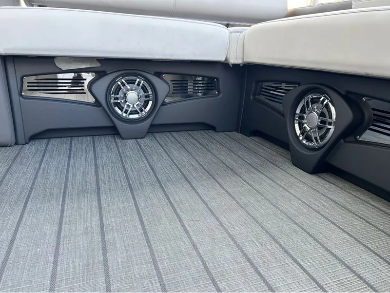 Slide: The Image of Avalon 2585 CAT VRB 2023 - 13