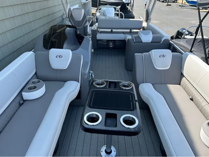 Slide: The Image of Avalon 2585 CAT VRB 2023 - 12