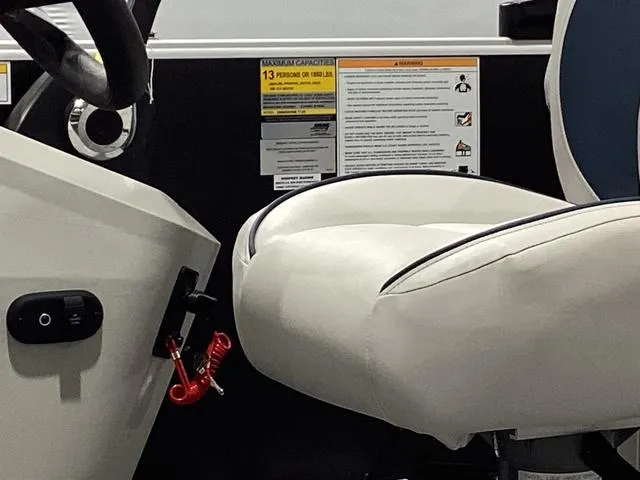 Slide: The Image of Godfrey SW2286SFL 2025 - 13