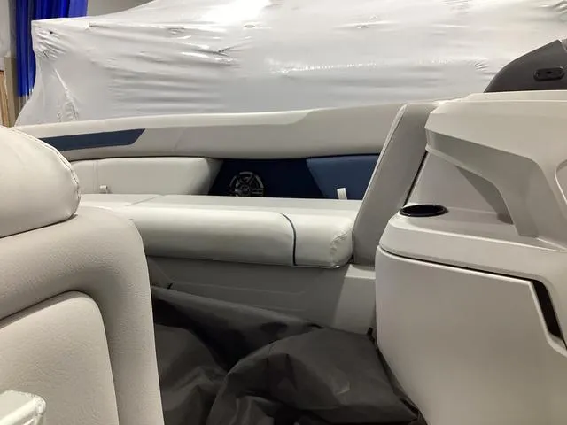 Slide: The Image of Godfrey SW2286SFL 2025 - 14