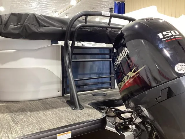 Slide: The Image of Godfrey SWEETWATER 2286 MT 2025 - 15