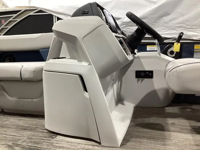 Slide: The Image of Godfrey SWEETWATER 2286 MT 2025 - 22