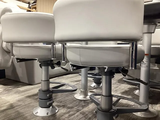 Slide: The Image of Godfrey SWEETWATER 2286 MT 2025 - 24