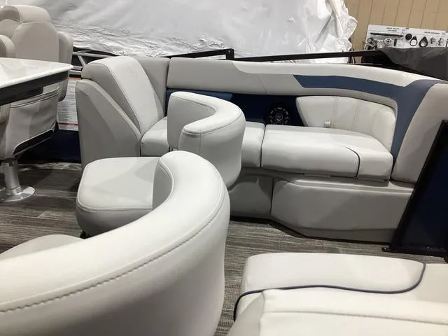 Slide: The Image of Godfrey SWEETWATER 2286 MT 2025 - 26