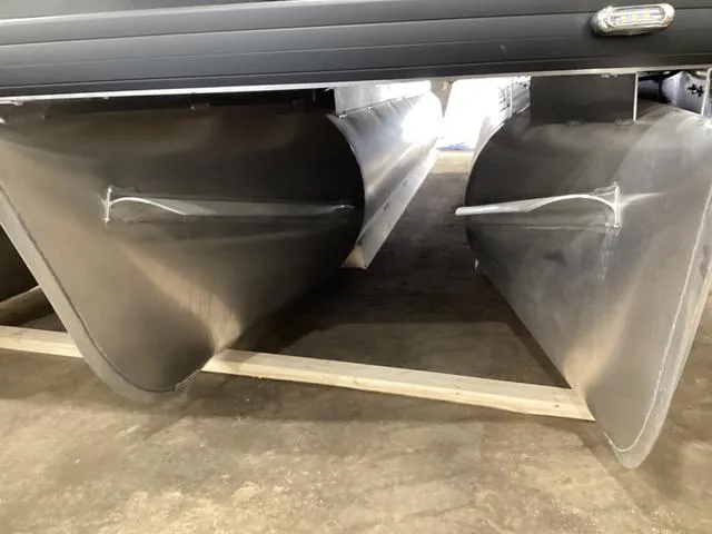 Slide: The Image of Godfrey SWEETWATER 2286 MT 2025 - 8