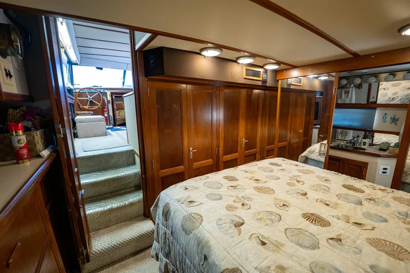 Slide: The Image of Carver Yachts 42 Aft Cabin Motor Yacht 1988 - 100