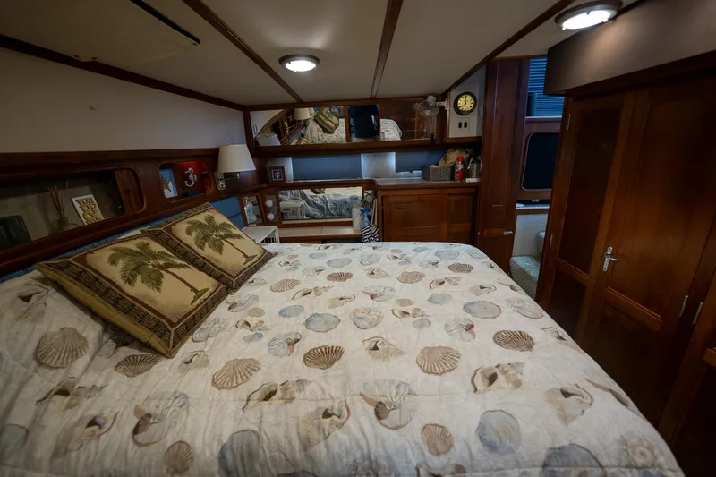 Slide: The Image of Carver Yachts 42 Aft Cabin Motor Yacht 1988 - 101