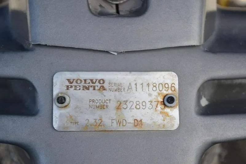 Slide: The Image of Volvo Penta engine plate on 2021 Chaparral 23 Surf boat, showing serial and product numbers. - 36