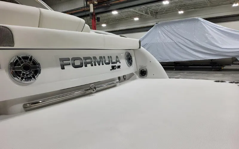 Slide: The Image of Formula 310 Bowrider I/O 2025 - 66