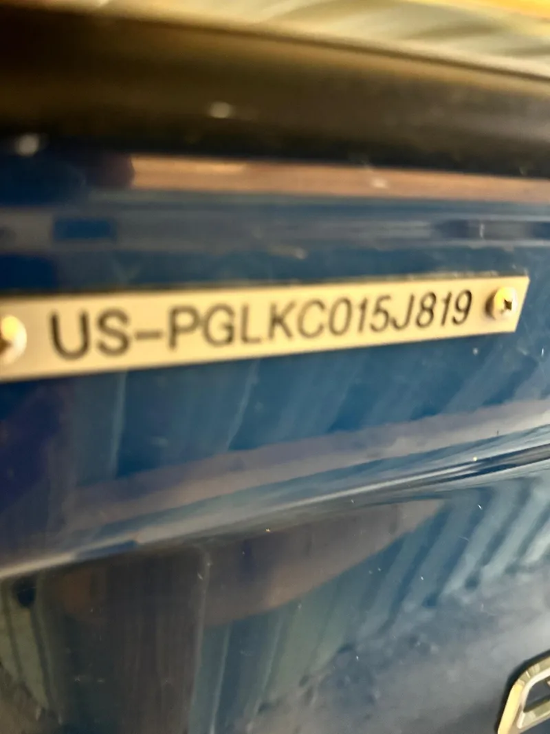 Slide: The Image of 2019 Glastron GTD 180 boat hull identification number plate. - 5