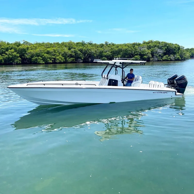 The Image of Concept Boats 32' CC 2022 - 0