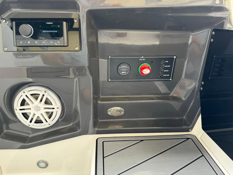 Slide: The Image of Control panel and speaker on 2022 Monterey 278 Super Sport boat. - 34