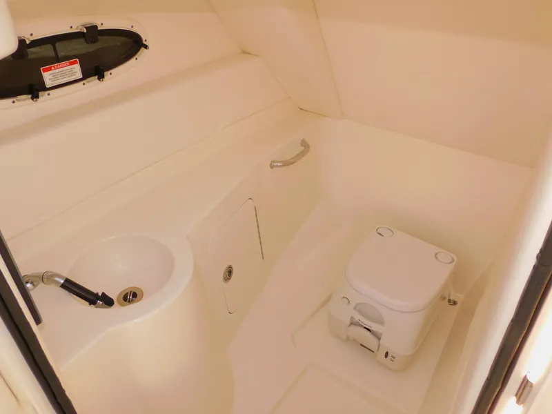 Slide: The Image of Sea Ray 280 Sundeck 2011 - 44