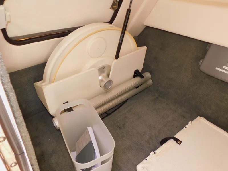 Slide: The Image of Sea Ray 280 Sundeck 2011 - 49