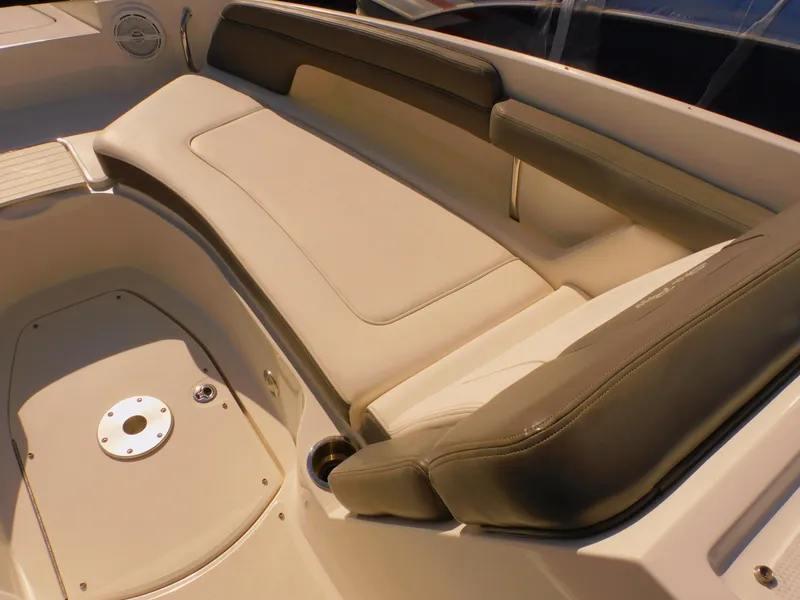 Slide: The Image of Sea Ray 280 Sundeck 2011 - 55