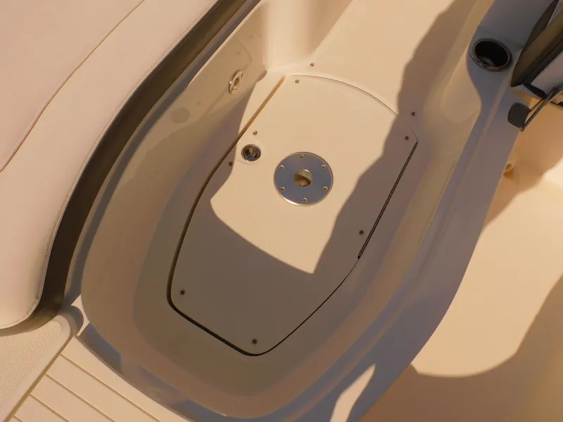 Slide: The Image of Sea Ray 280 Sundeck 2011 - 66