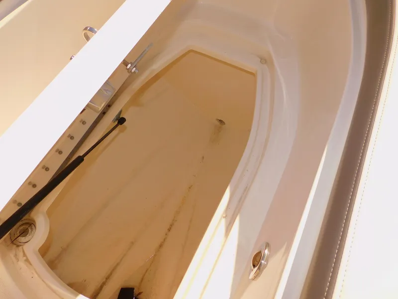 Slide: The Image of Sea Ray 280 Sundeck 2011 - 68