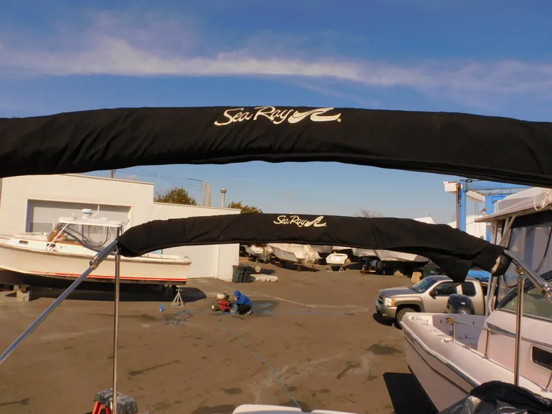 Slide: The Image of Sea Ray 280 Sundeck 2011 - 69