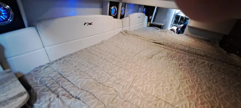 Slide: The Image of Interior cabin of 2018 Formula 400 Super Sport with comfortable bedding. - 38