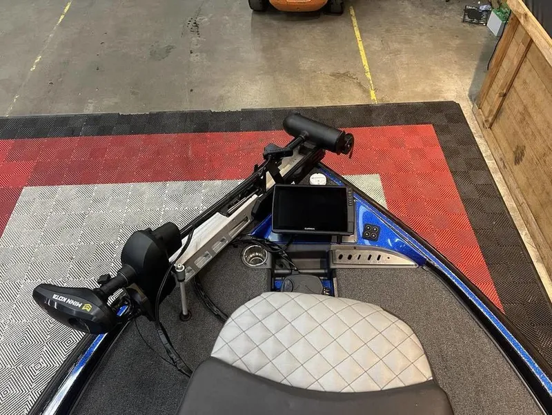 Slide: The Image of Triton 20 TRX 2020 - 6