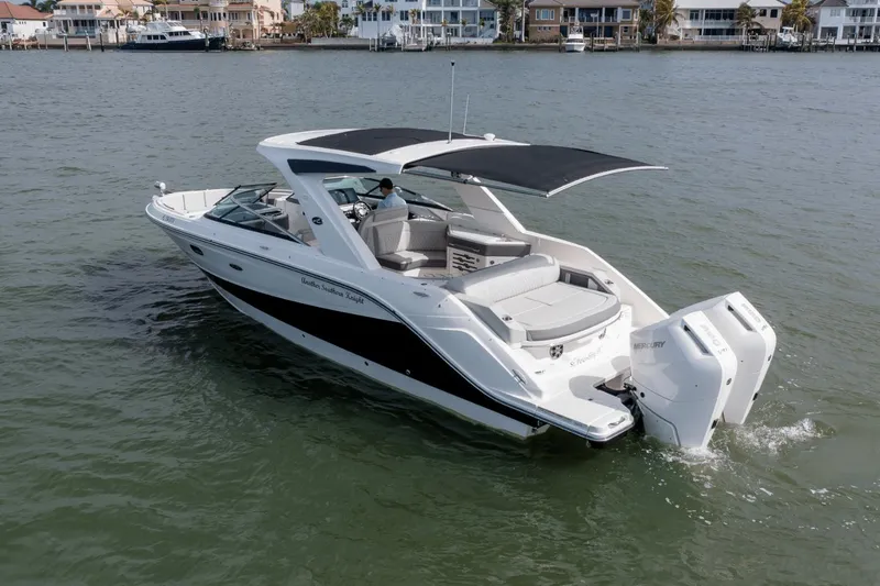 Slide: The Image of Sea Ray 310 SLX Outboard 2024 - 11