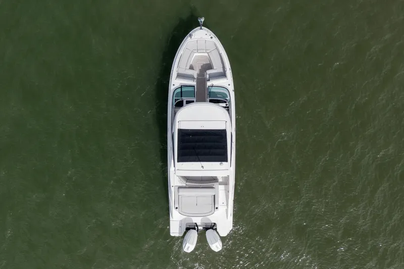 Slide: The Image of Sea Ray 310 SLX Outboard 2024 - 16