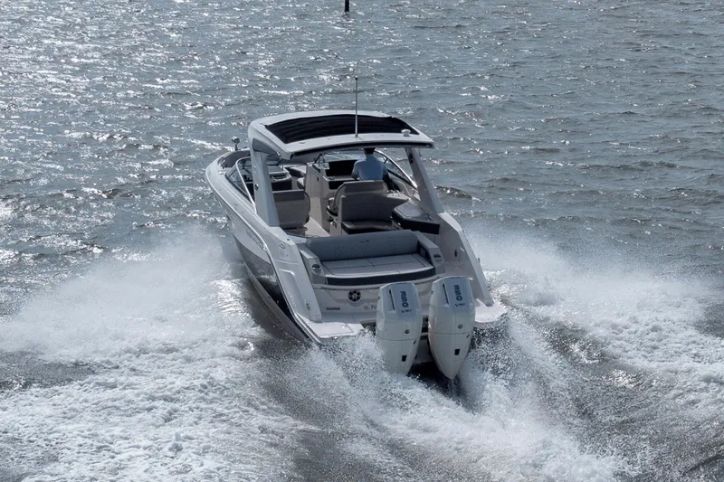 Slide: The Image of Sea Ray 310 SLX Outboard 2024 - 21