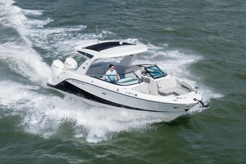 Slide: The Image of Sea Ray 310 SLX Outboard 2024 - 31