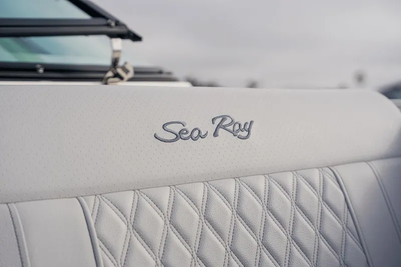 Slide: The Image of Sea Ray 310 SLX Outboard 2024 - 72