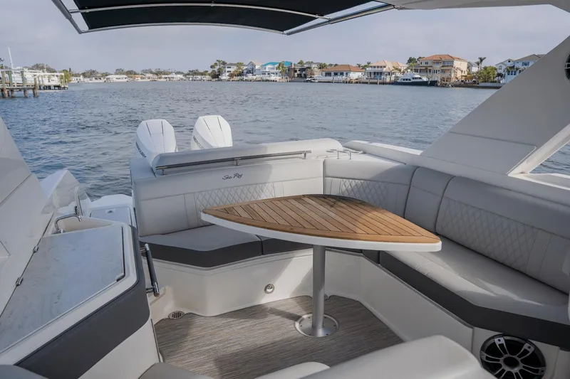 Slide: The Image of Sea Ray 310 SLX Outboard 2024 - 77