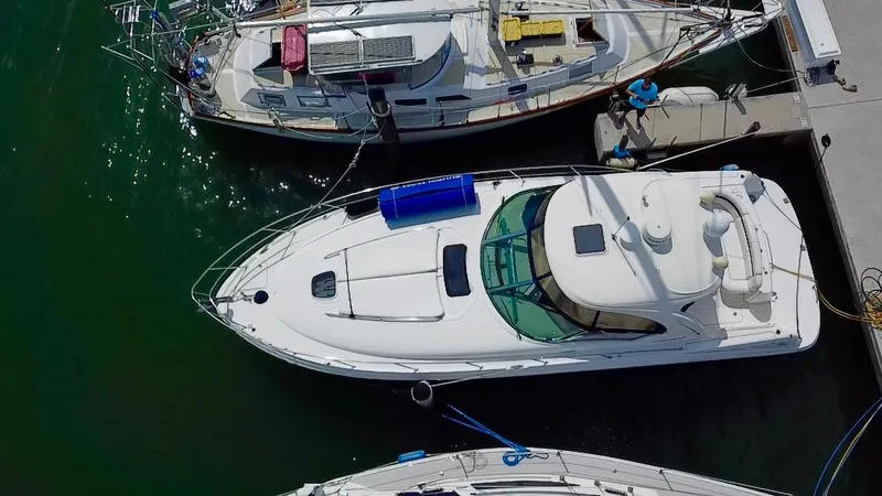 The Image of Aerial view of a 2007 Sea Ray 40 Sundancer yacht docked at a marina. - 0
