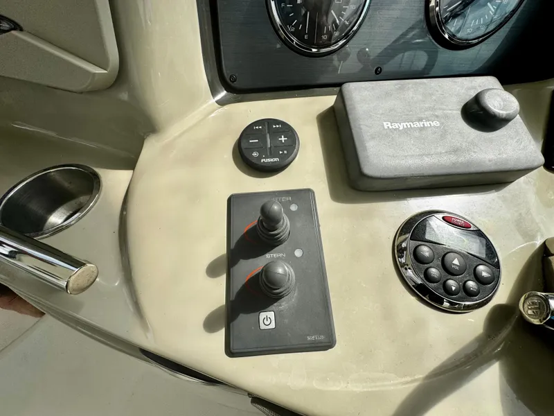 Slide: The Image of Sea Ray Sundancer 400 2007 - 51