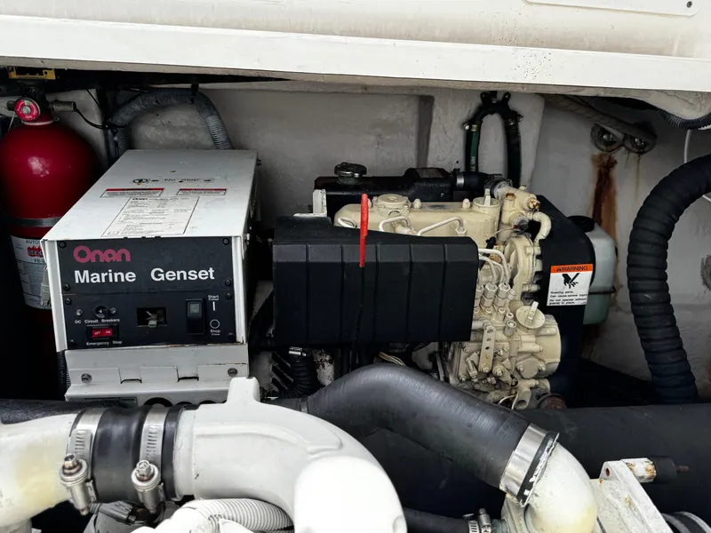 Slide: The Image of Sea Ray Sundancer 400 2007 - 57