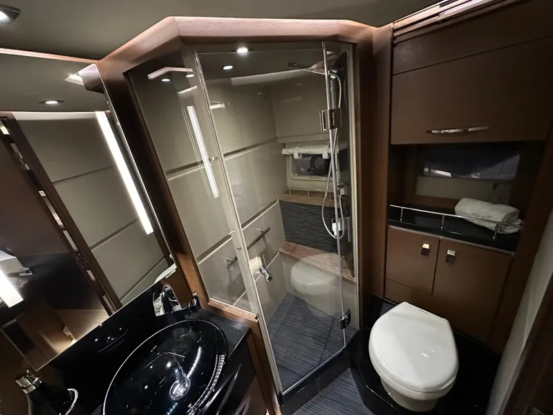 Slide: The Image of Sea Ray L650 Fly 2015 - 57