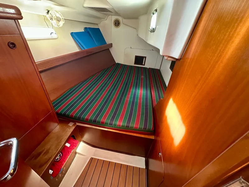 Slide: The Image of Cozy cabin interior of 2002 Beneteau Oceanis Clipper 393 sailboat. - 32