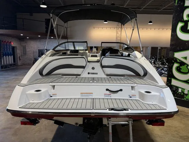 Slide: The Image of Yamaha SX195 2025 - 4