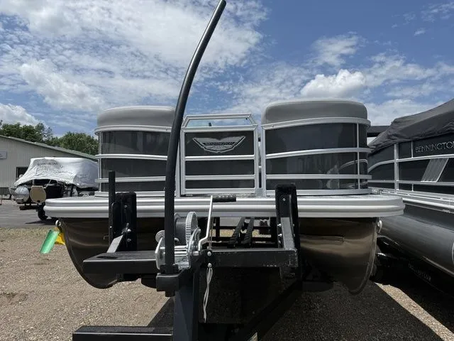 Slide: The Image of Bennington M Swingback 22 MSB Pontoon 2025 - 4