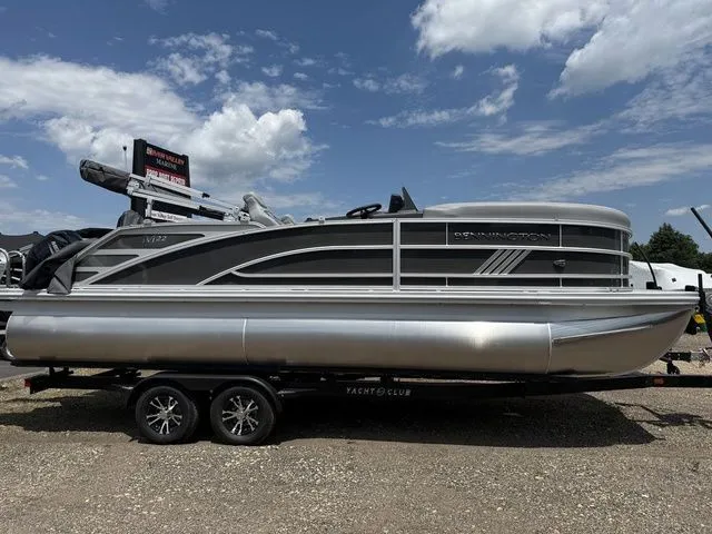 The Image of Bennington M Swingback 22 MSB Pontoon 2025 - 1