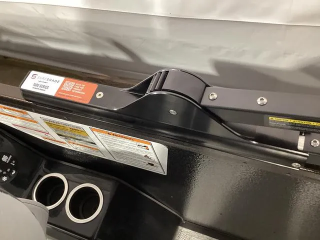 Slide: The Image of Premier 230 Sunsation RS 2025 - 28