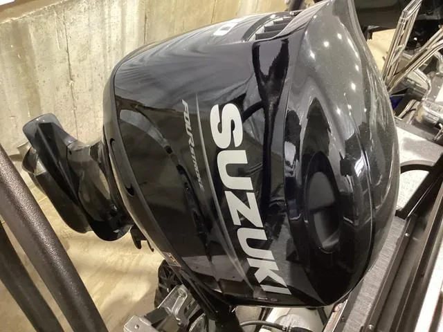 Slide: The Image of Premier 230 Sunsation RS 2025 - 29