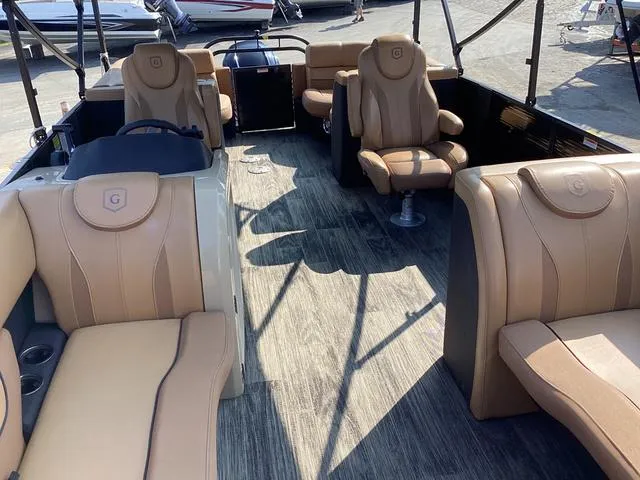 Slide: The Image of Godfrey Monaco 255 SB 2022 - 15