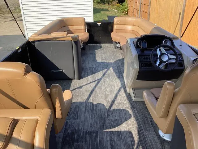 Slide: The Image of Godfrey Monaco 255 SB 2022 - 9