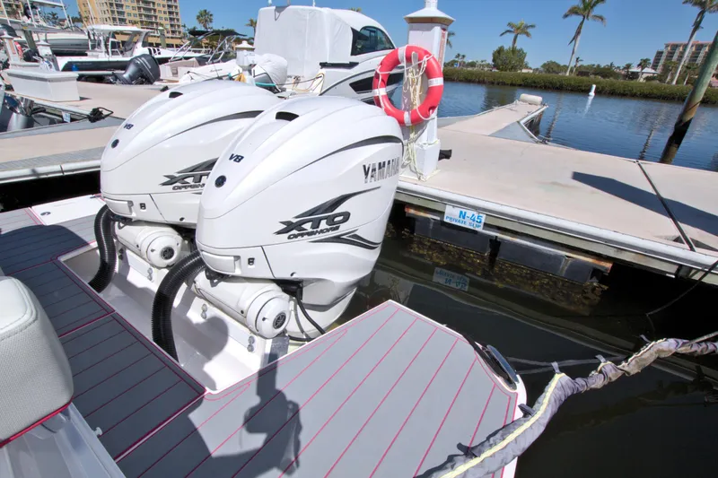 Slide: The Image of Regal 36 XO 2021 - 66