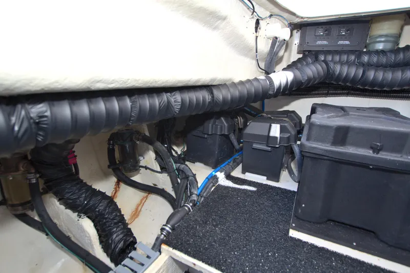 Slide: The Image of Regal 36 XO 2021 - 76