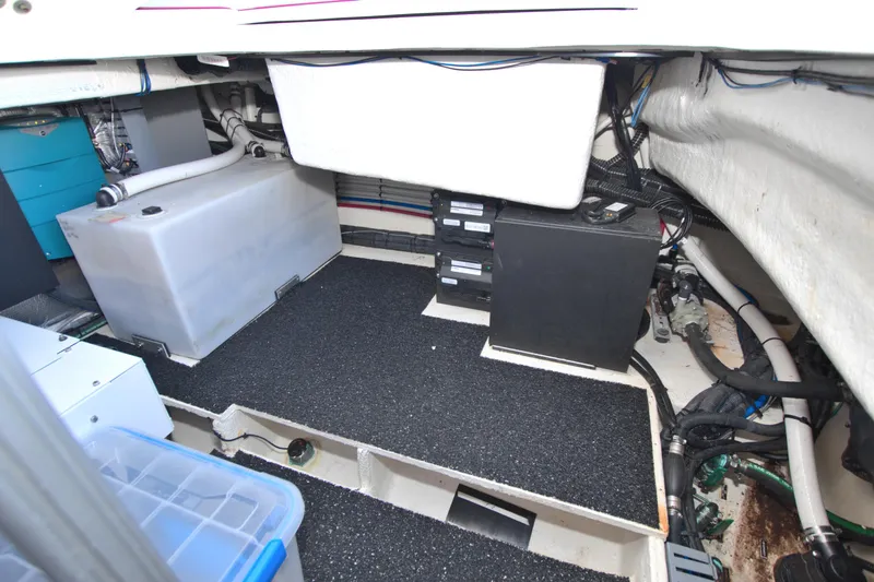 Slide: The Image of Regal 36 XO 2021 - 77