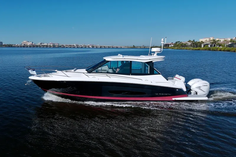 Slide: The Image of Regal 36 XO 2021 - 78