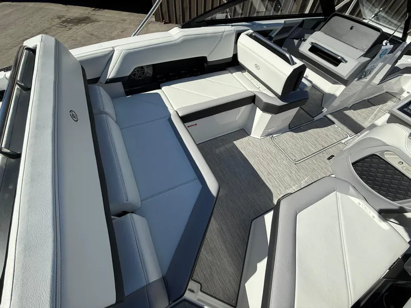 Slide: The Image of Cobalt R4 2024 - 366