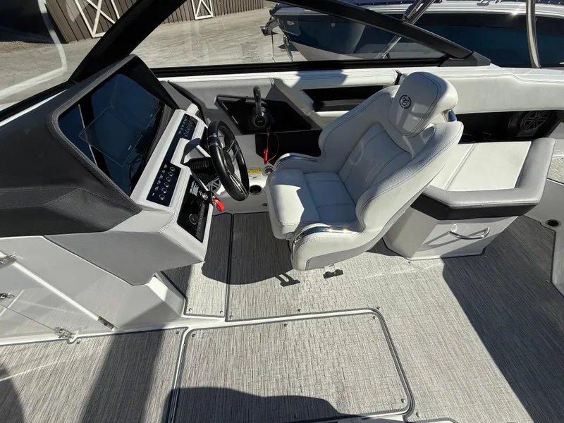 Slide: The Image of Cobalt R4 2024 - 372