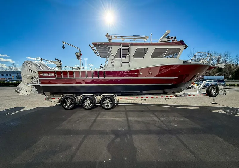 Slide: The Image of North River 32 Endurance 2026 - 5