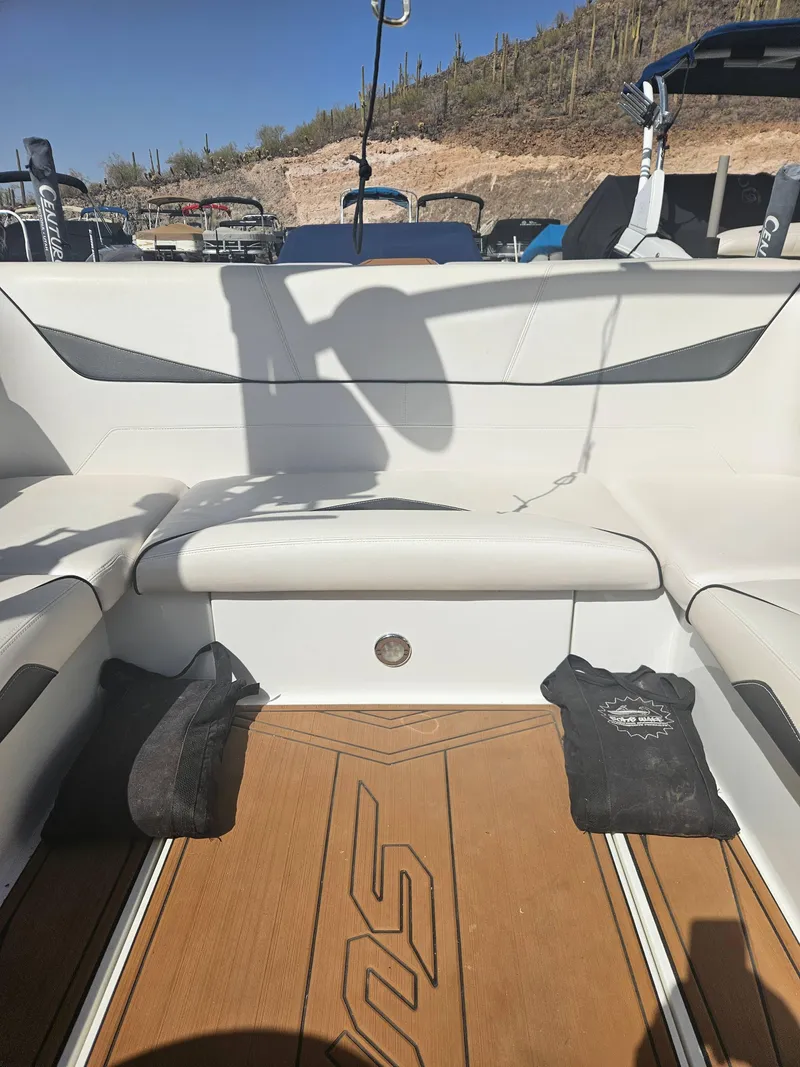 Slide: The Image of Supreme S238 2017 - 8